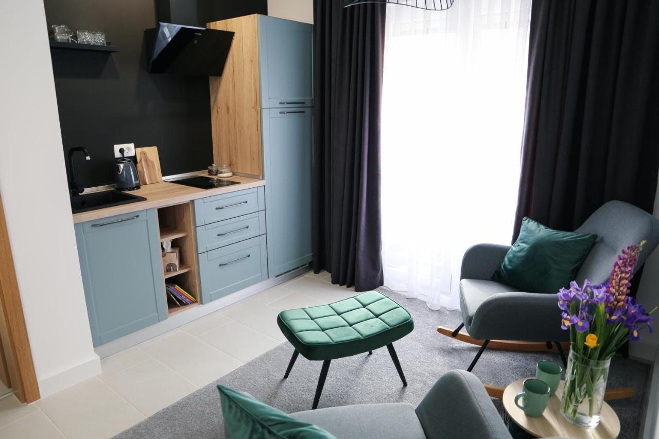 Flora Studio Apartments 科雷尼察 外观 照片