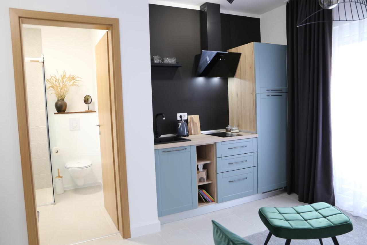 Flora Studio Apartments 科雷尼察 外观 照片